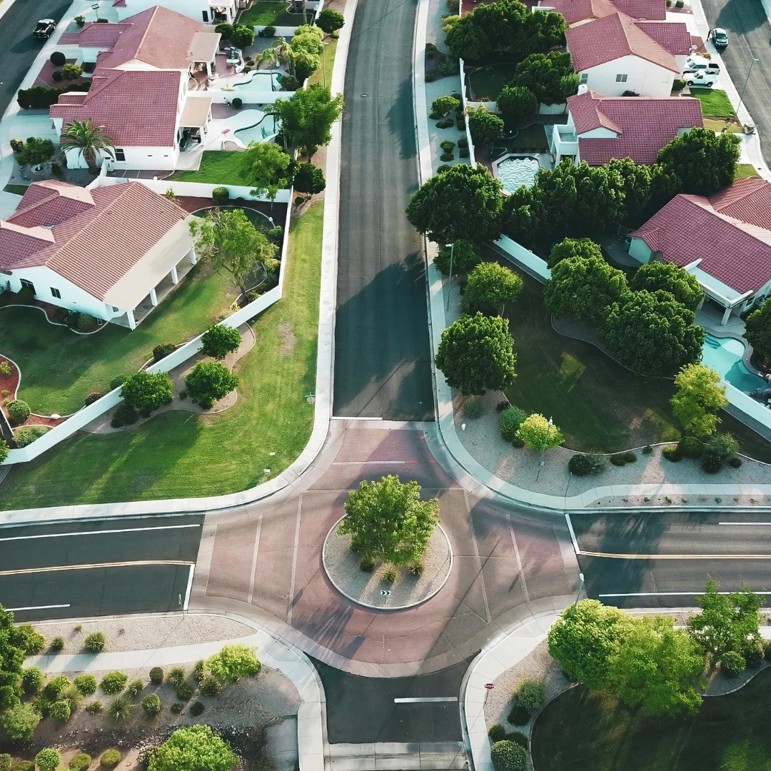 EMPREENDIMENTOS IMOBILIÁRIOS